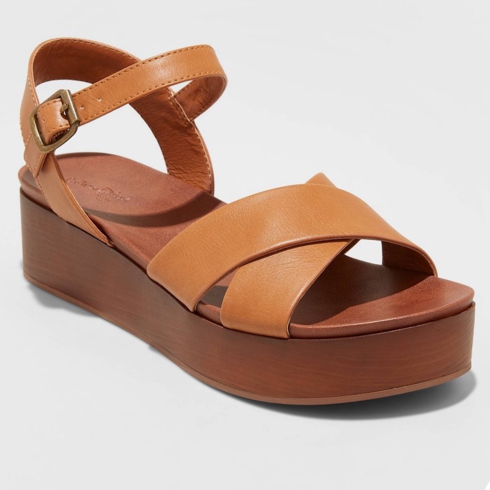 Universal Thread Cognac Leather Wood Platforms